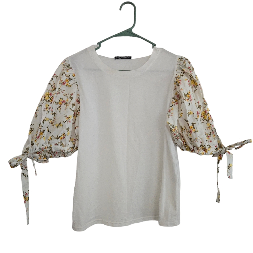 NWOT ZARA White Floral Balloon Sleeve T-shirt